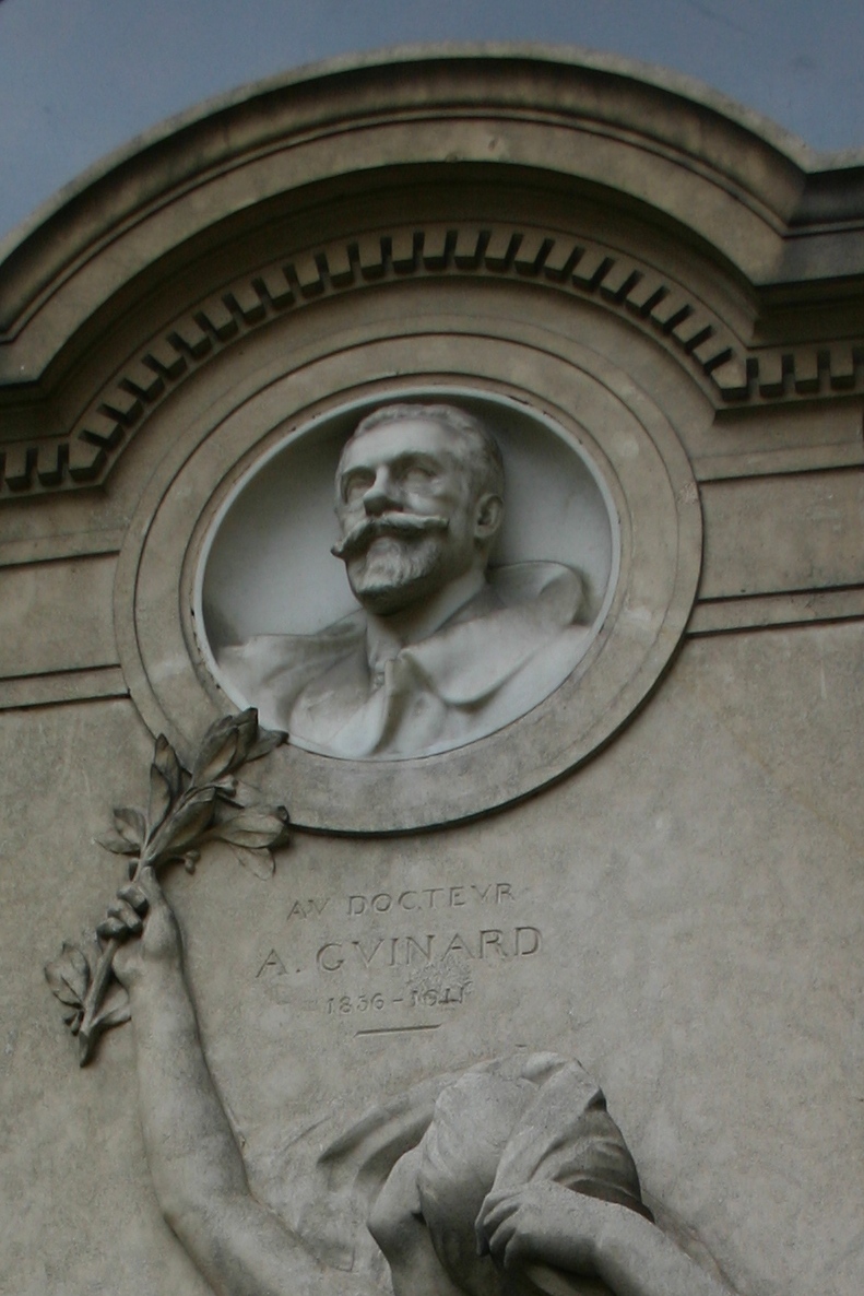 Aimé Guinard's monument, Hôtel-Dieu, Paris - 02.JPG